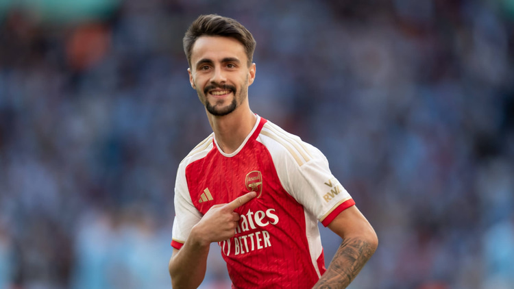 Fabio Vieira has left Arsenal on loan