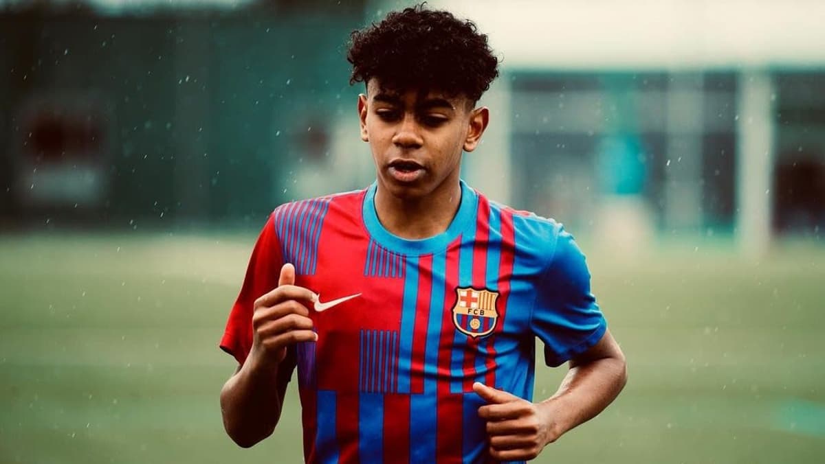 Lamine Yamal, Barcelona, 2021/22