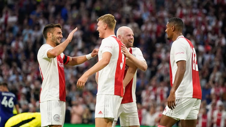 Ajax won tweemaal van Rangers en eindigde derde in de poule.