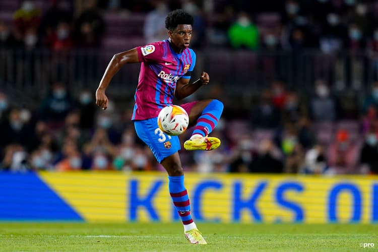 Alejandro Balde made his first start but was taken off injured