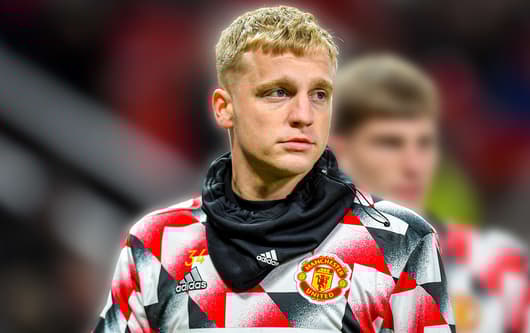 Donny van de Beek, Manchester United