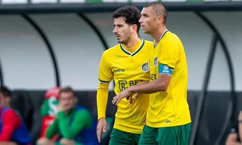 Oğuzhan Özyakup, Burak Yilmaz