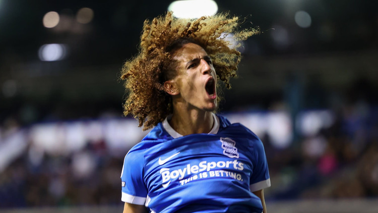 Manchester United's Hannibal Mejbri hopes to make the Tunisia squad
