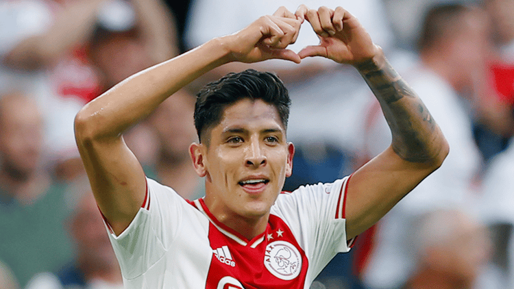 Edson Álvarez in het shirt van Ajax.