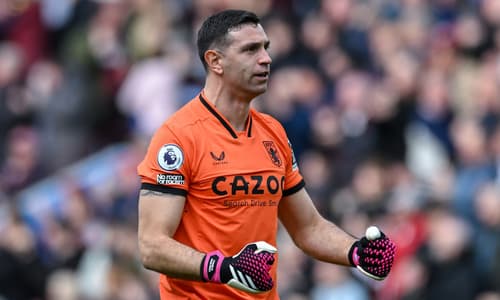 Emi Martinez, Aston Villa