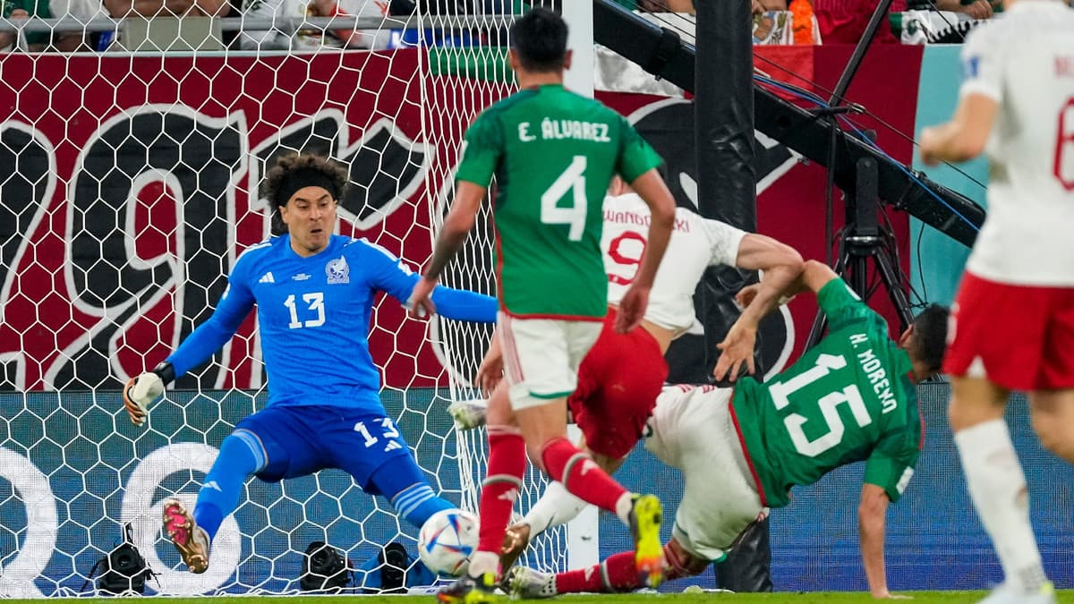 Guillermo Ochoa, Mexico - Polen, WK 2022