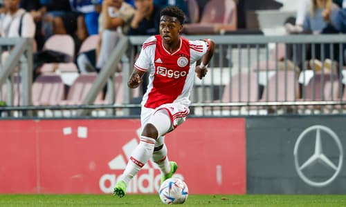 Amourricho van Axel Dongen plays for Ajax