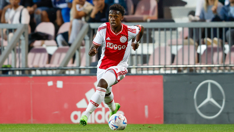 Fabrizio Romano verzekert dat topclubs in Europa interesse hebben in Amourricho van Axel Dongen
