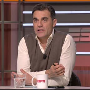 Kenneth Perez dodelijk voor Ajacied: ‘Hij is heel blij met zichzelf, maar zit op de bank’