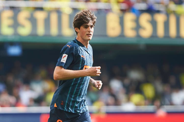 Javi Guerra is reportedly set to join Man Utd