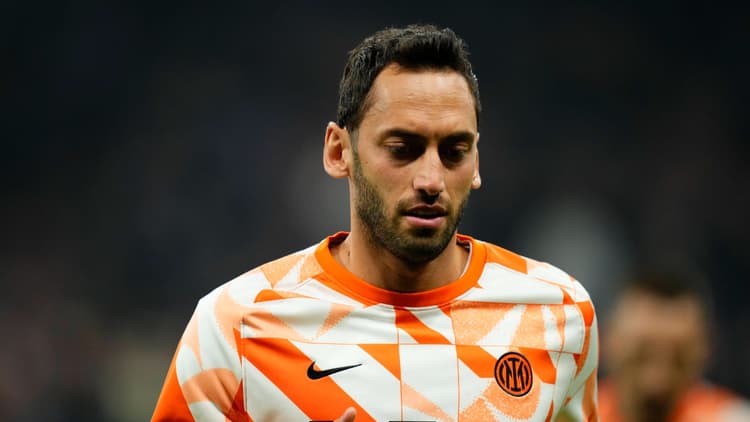 Hakan Calhanoglu vertrekt hoogstwaarschijnlijk niet bij Inter.