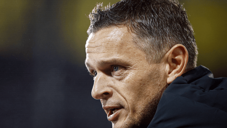 Rogier Meijer wordt de nieuwe rechterhand van Erik ten Hag bij Bayer Leverkusen.