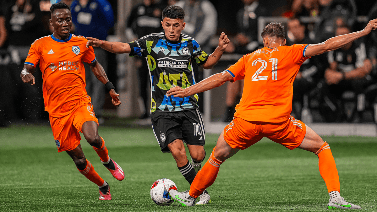 Thiago Almada, Transfer