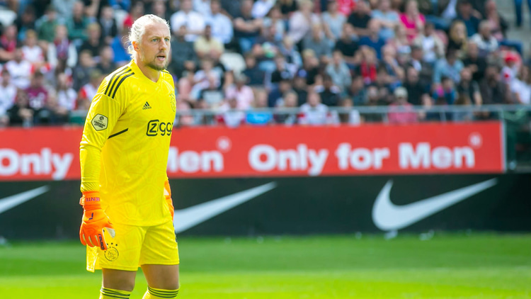 Remko Pasveer kan op 38-jarige leeftijd zijn debuut maken in Oranje