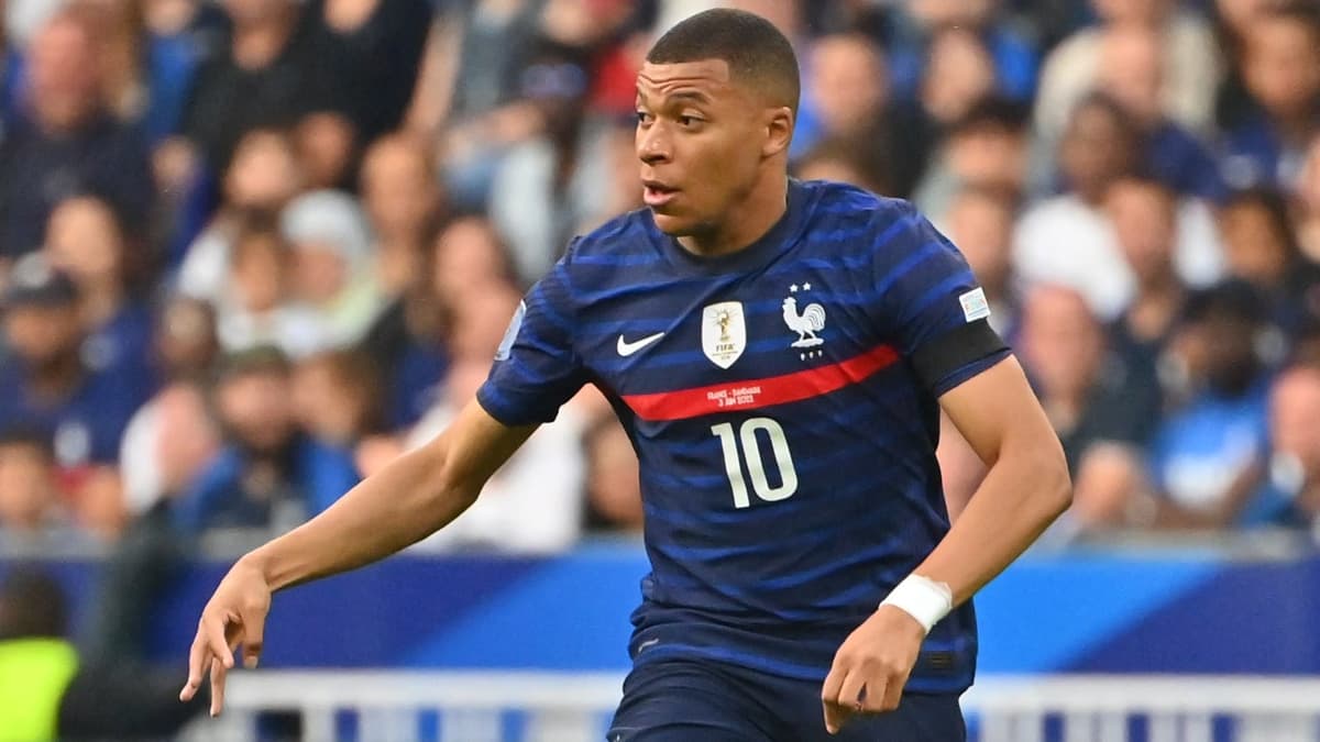 Kylian Mbappe, France, 2021/22