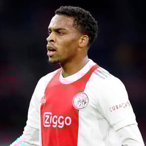 Why Jurrien Timber will reject Manchester United transfer