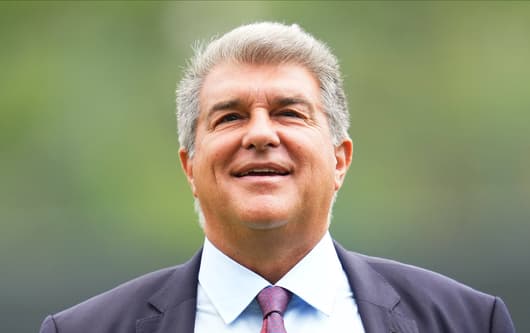 Joan Laporta, Barcelona, 2023/24