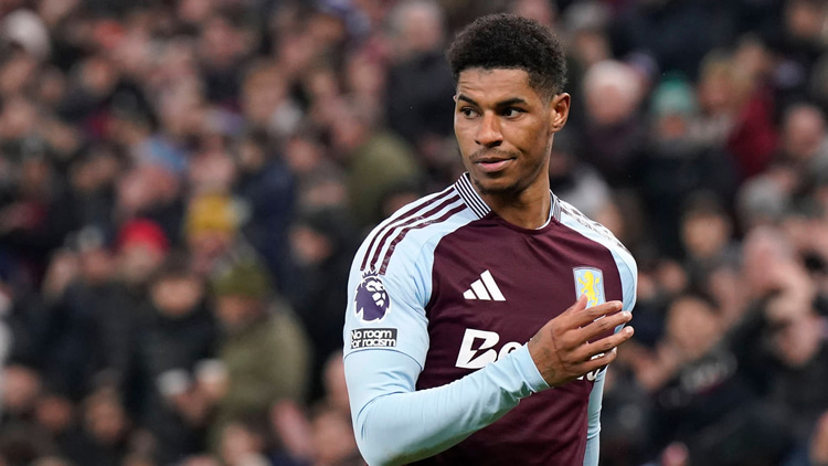 Marcus Rashford in het shirt van Aston Villa