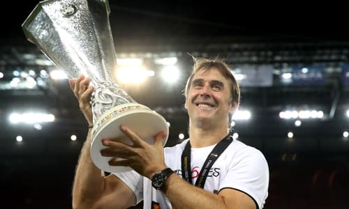 Lopetegui signs new Sevilla contract