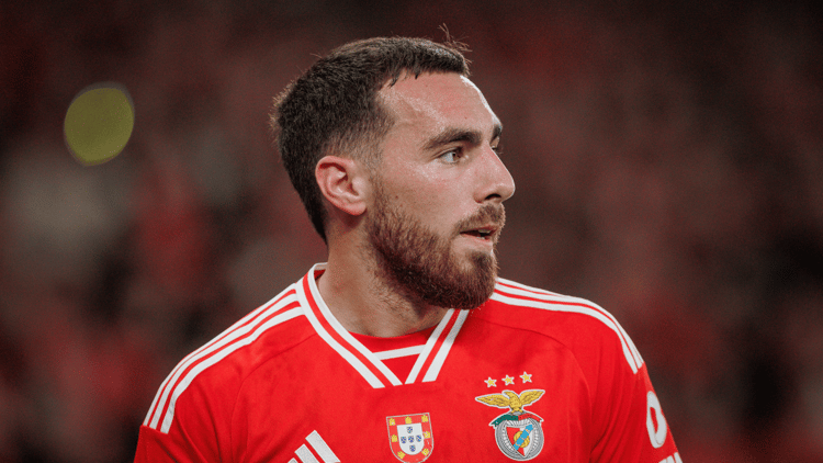 Orkun Kökçü verliet Feyenoord in de zomer van 2023 voor Benfica.