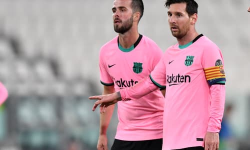 ‘Messi explains things to me’ – Pjanic on Barcelona future