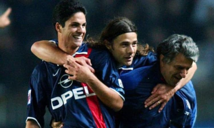 Pochettino (centre) in his PSG playing days with Mikel Arteta (left)