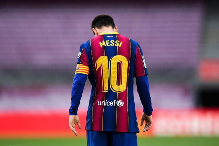 Lionel Messi leaves Barcelona