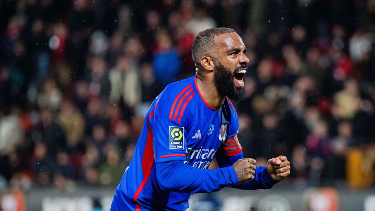 Alexandre Lacazette, Lyon