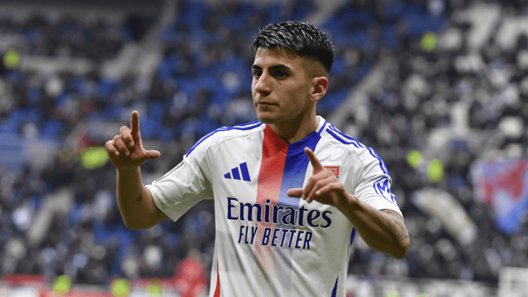 Thiago Almada speelt in het restant van dit seizoen op huurbasis bij Olympique Lyon.