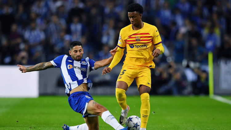 Alan Varela in action against Barcelona