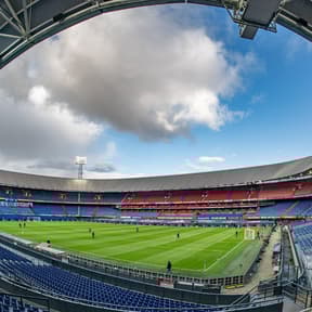 Hoeveel heeft Feyenoord aan transfers uitgegeven deze zomer?