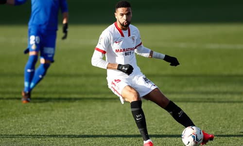 West Ham make £26m bid for Sevilla forward Youssef En-Nesyri