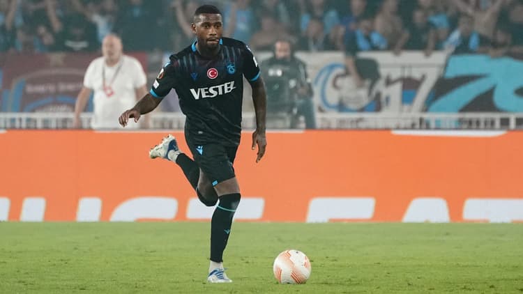 Stefano Denswil maakte afgelopen zomer transfervrij de overstap van Bologna naar Trabzonspor.