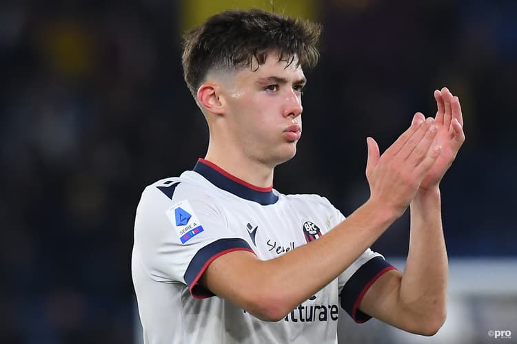 Brentford beat Arsenal to Aaron Hickey