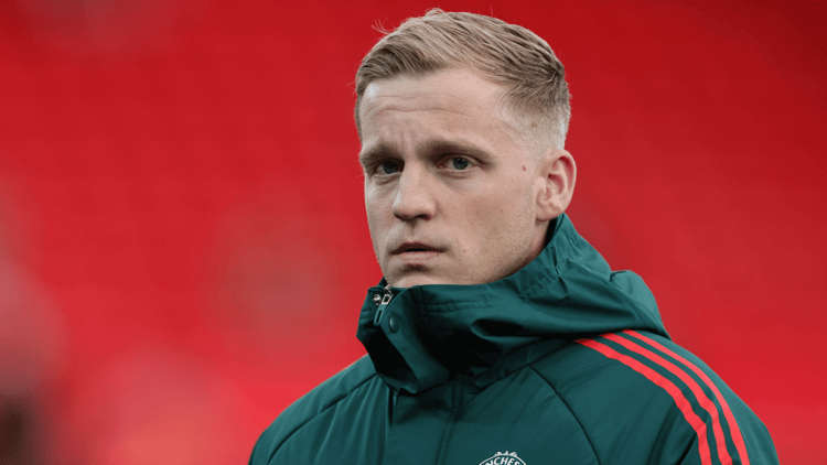 Donny van de Beek has left Man Utd on loan