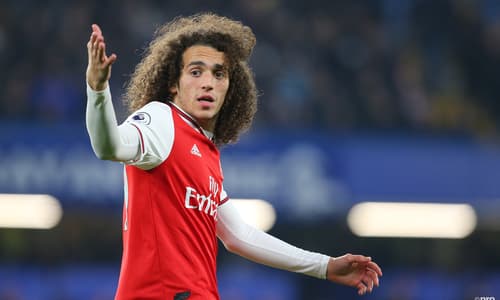 Matteo Guendouzi playing for Arsenal in the Premier League