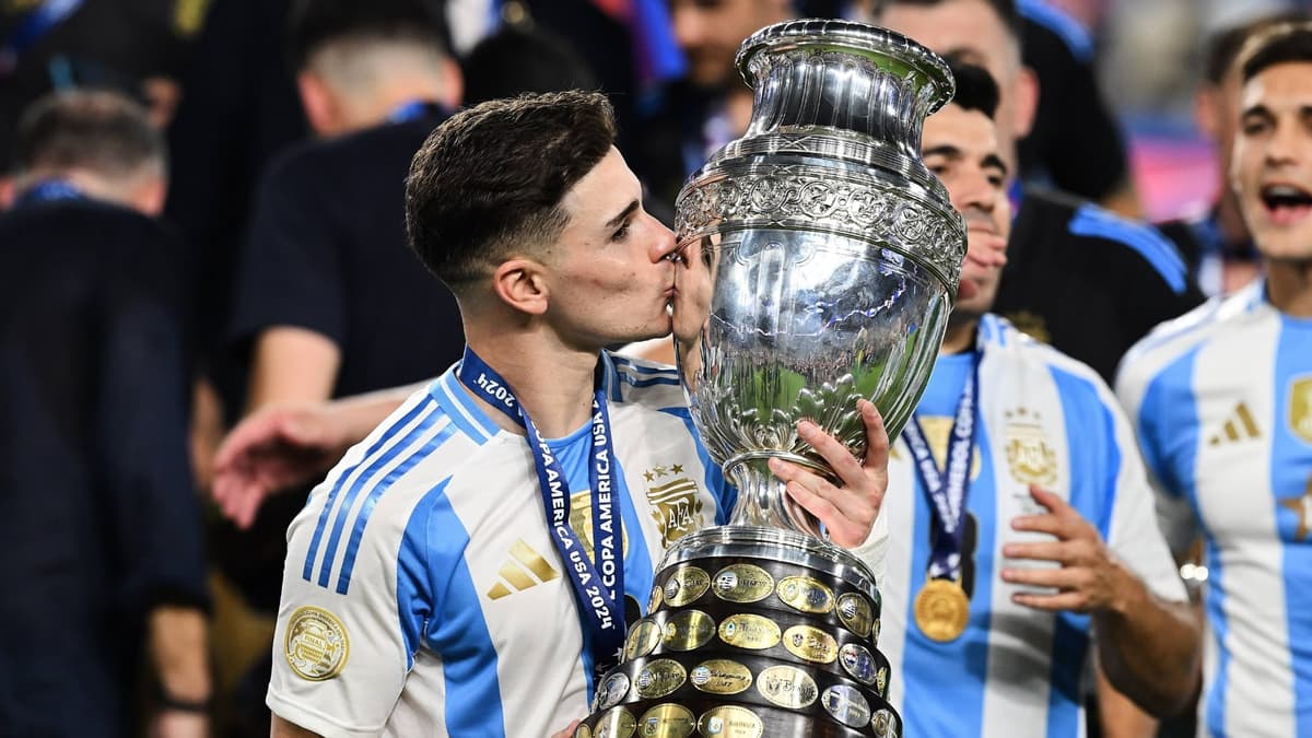 Julian Alvarez, Argentina, Man City, 2024/25