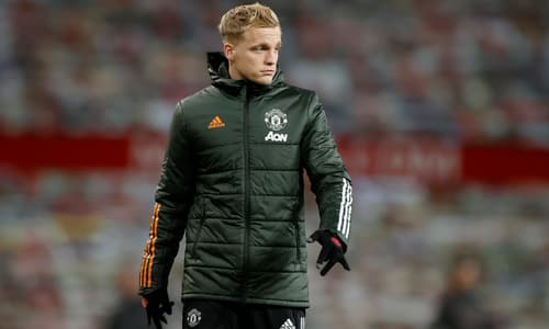 Bosz: I don’t understand why Man Utd bought Van de Beek