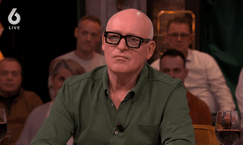 Van der Gijp steunt weggehoonde Ajacied: 'Hij was vier klassen beter dan Sutalo'
