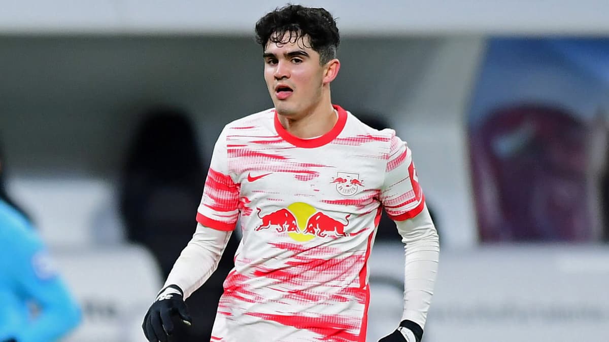 Hugo Novoa in action for Leipzig.