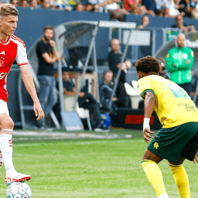 De Ajacied die tijdens de Klassieker bij de verkeerde club speelt