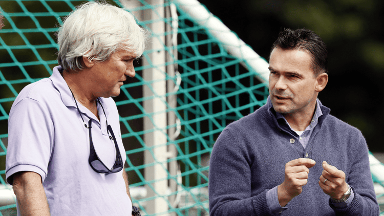 Hans van der Zee samen met Marc Overmars bij Ajax in 2013