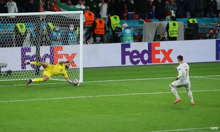 Donnarumma saves from Morata, Italy v Spain, Euro 2020