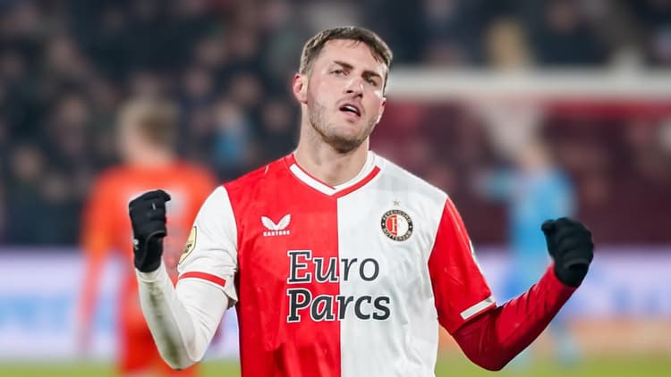 Santiago Giménez wordt mogelijk de recordverkoop van Feyenoord