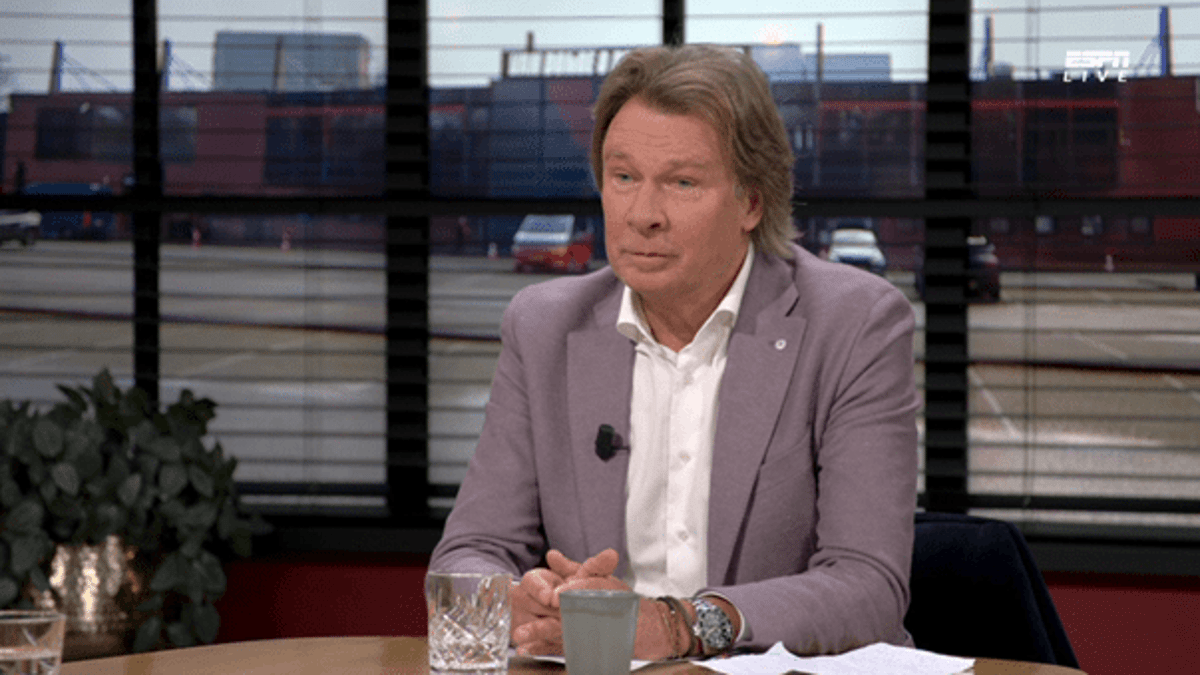 Kraay jr. valt bijna van zijn stoel: 'Die is aan het einde van het seizoen écht weg, dat kan toch niet anders?'