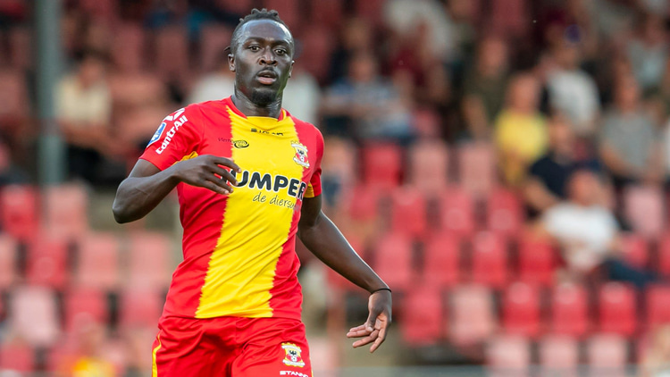 Bobby Adekanye was als tiener (jeugd)speler van Ajax, Barcelona, PSV en Liverpool.