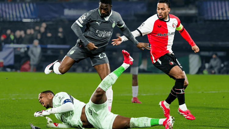 Mike Maignan for Milan against Feyenoord