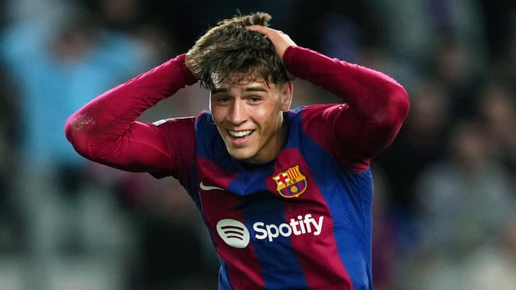 Marc Guiu left Barcelona this summer