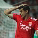 Roman Yaremchuk playing for Benfica in a UEFA Champions League match against Bayern Munich at Estadio da Luz in 2021.
