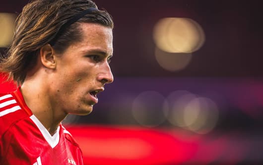 Alvaro Carreras, Benfica, 2024/25